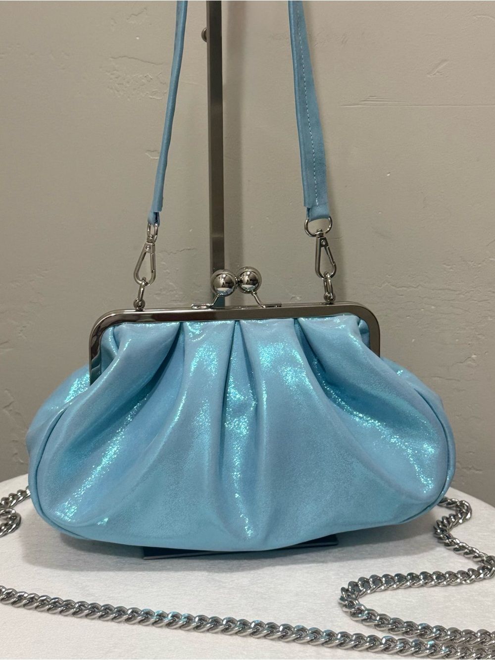 Stunning Glossy Glitter Lambskin Handmade Kisslock Frame Slouchy Bag, Crossbody